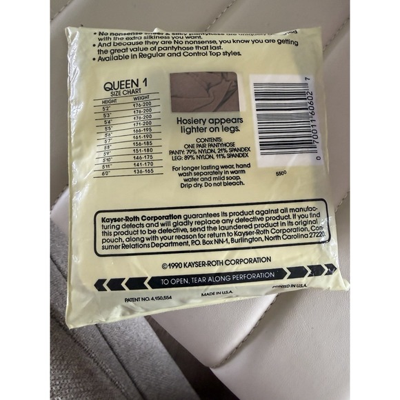 Vintage No Nonsense Sheer and Silky Queen 1 Tan Sandalfoot #134 Pantyhose Tights - Picture 2 of 2